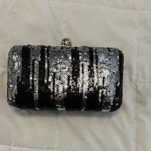 Elegant Black and Silver Sequin Clutch